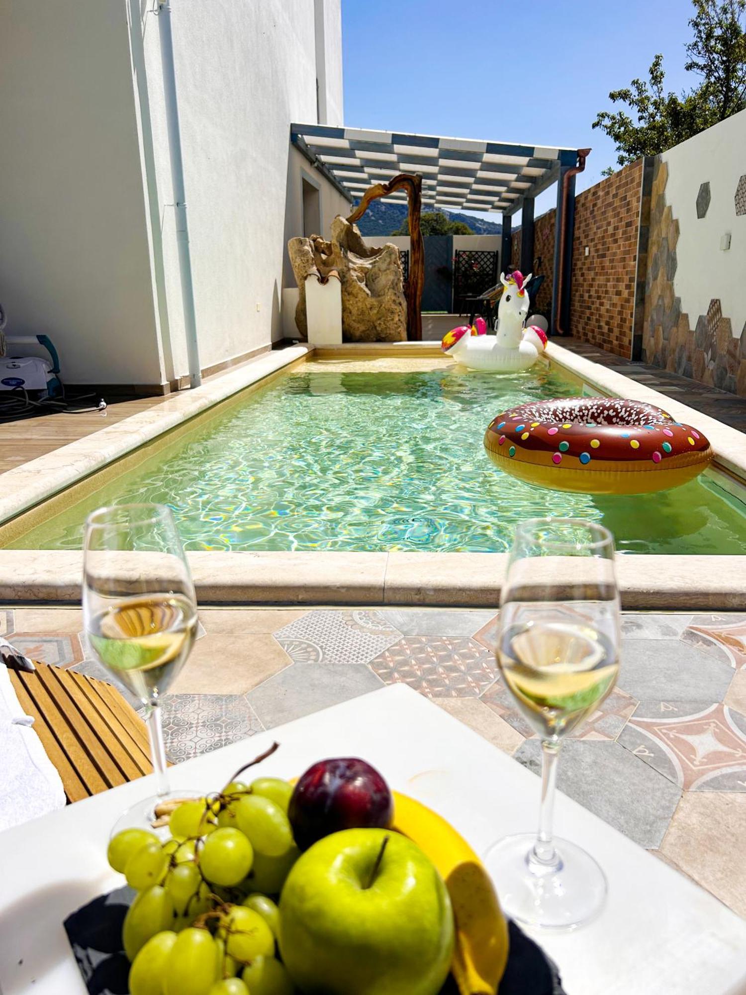 Agua Dorada Boutique Bed & Breakfast Lula Bagian luar foto